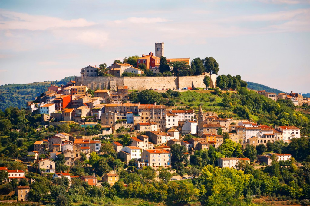 Discovering hilltop towns: Motovun
